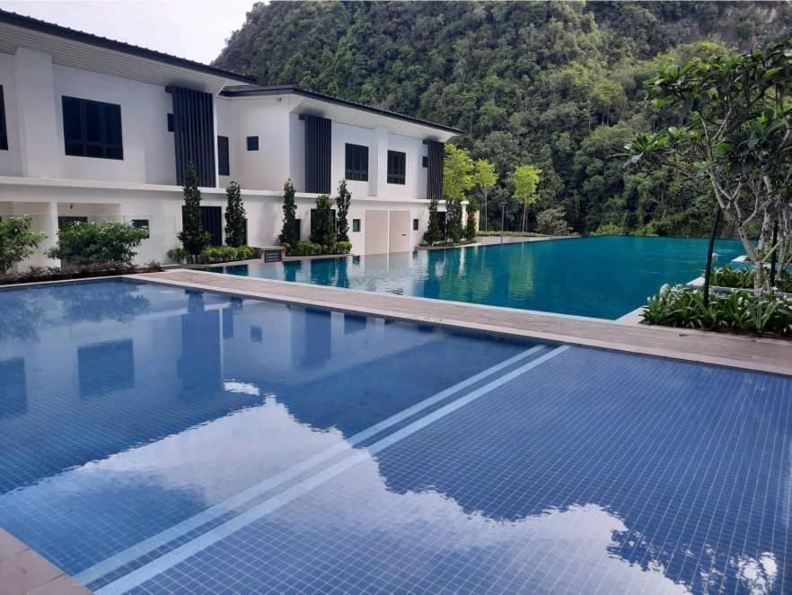 Hotspring 2 Room 1512 Suite Sunway Onsen With Theme Park View 4 Pax Tambun Dış mekan fotoğraf