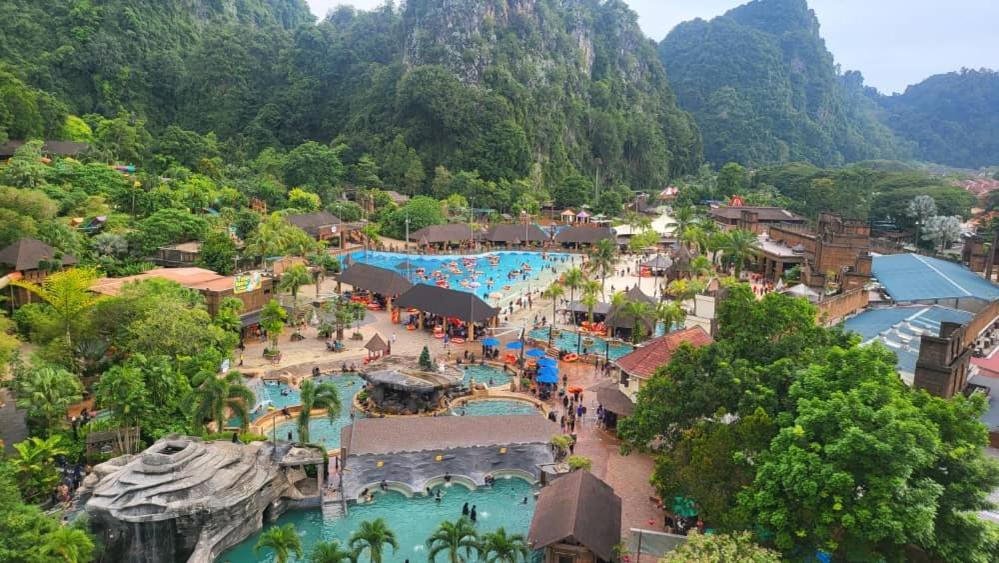 Hotspring 2 Room 1512 Suite Sunway Onsen With Theme Park View 4 Pax Tambun Dış mekan fotoğraf