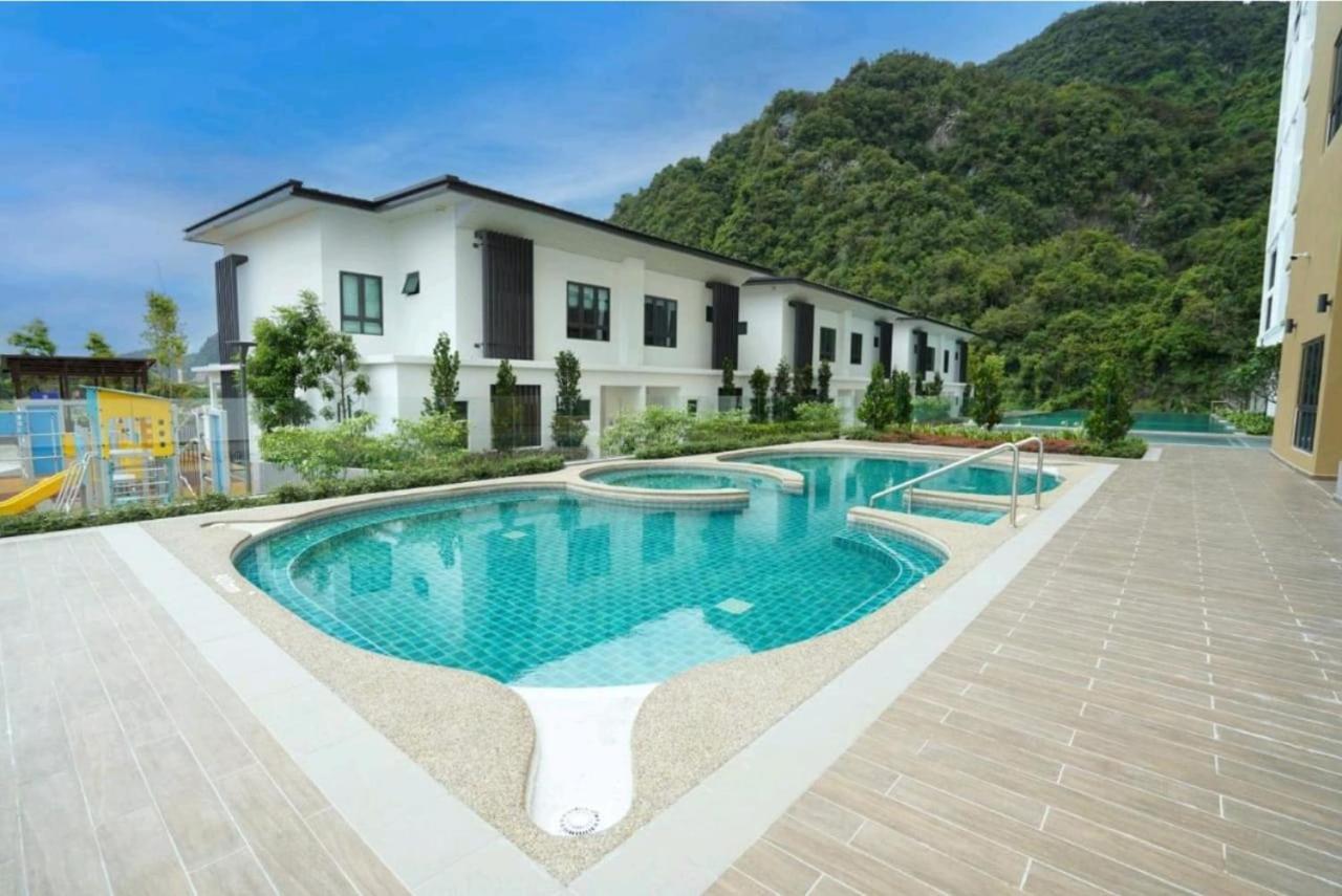 Hotspring 2 Room 1512 Suite Sunway Onsen With Theme Park View 4 Pax Tambun Dış mekan fotoğraf